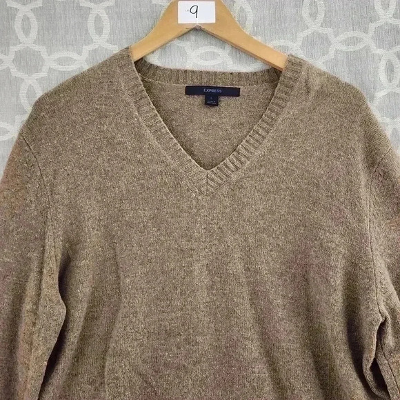 Express 100% Lambswool V Neck Men's Sweater L - Picture 3 of 8